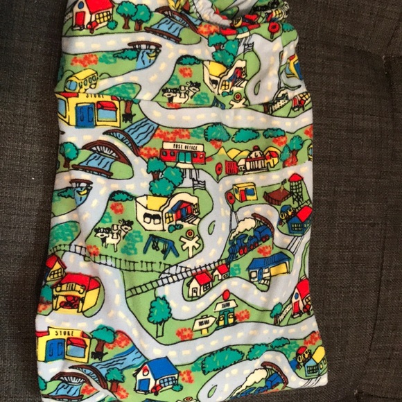 Lularoe One Size Playmat Leggings - Picture 1 of 1